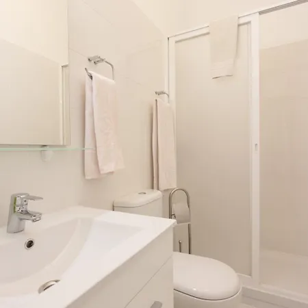 아파트 Palma Triplex 3 Bedroom With 3 Bathrooms 리스본